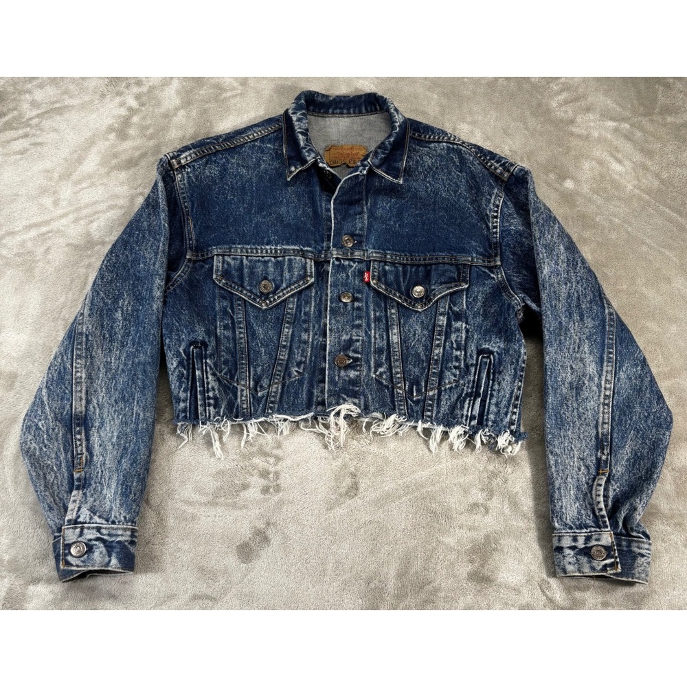 Levi's Denim Jacket Women L Blue Acid Wash Cropped Raw Hem Trucker 70506